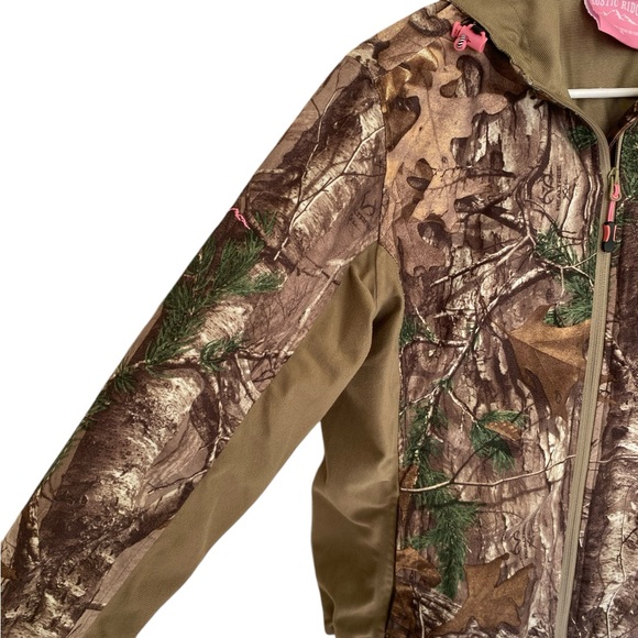 Rustic Ridge Women’s Camouflage Coat With Hood, Size Small - Picture 5 of 8